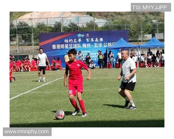 罗伯托·克莱门特在 1966 年获得国联 MVP，并公开呼吁尊重拉美球员的权益