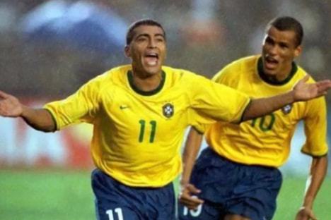 轻球员和即 轻球员和即